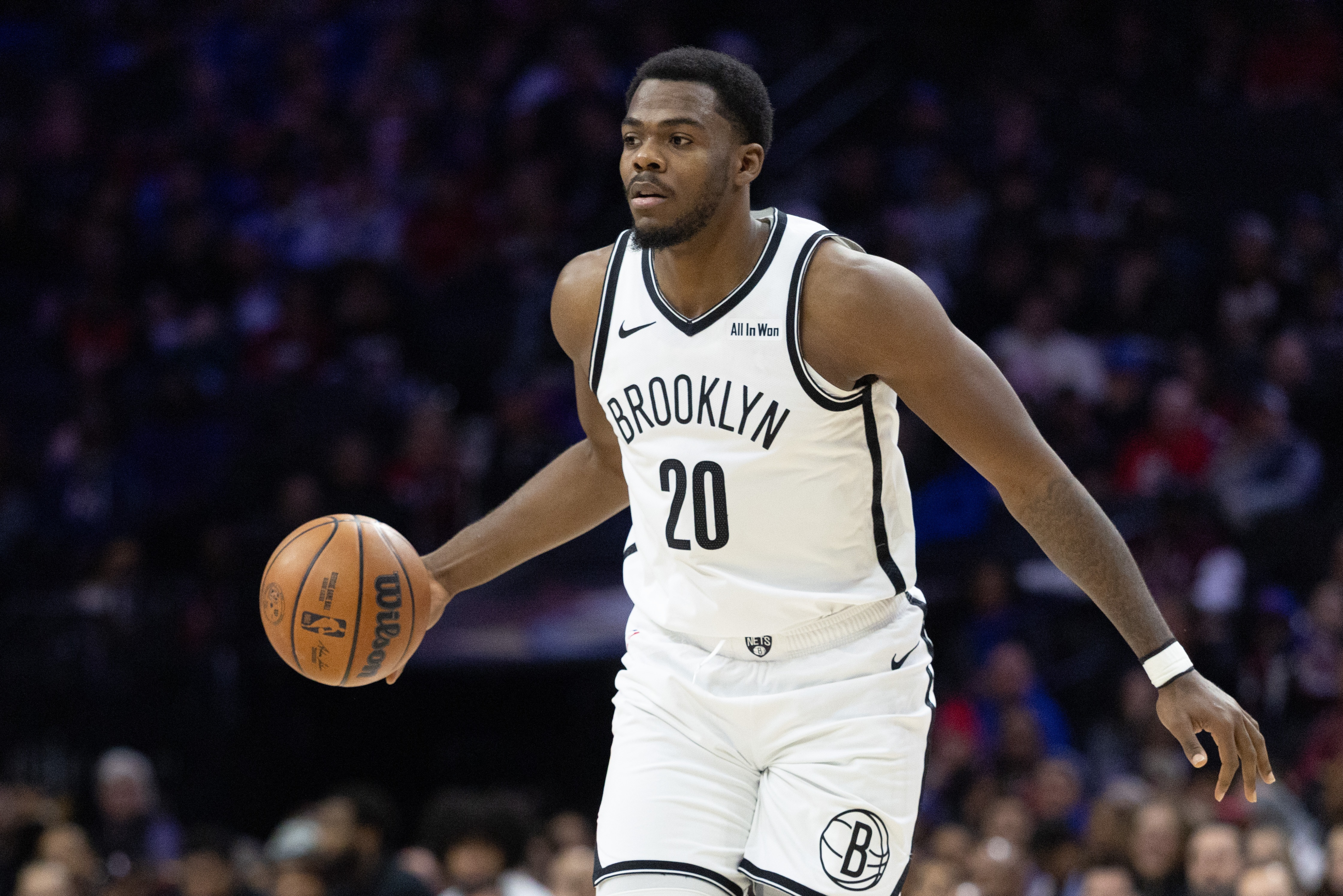 开云注册网址-篮网客场对阵尼克斯！戴隆·夏普出战成疑 还有五人打不了！